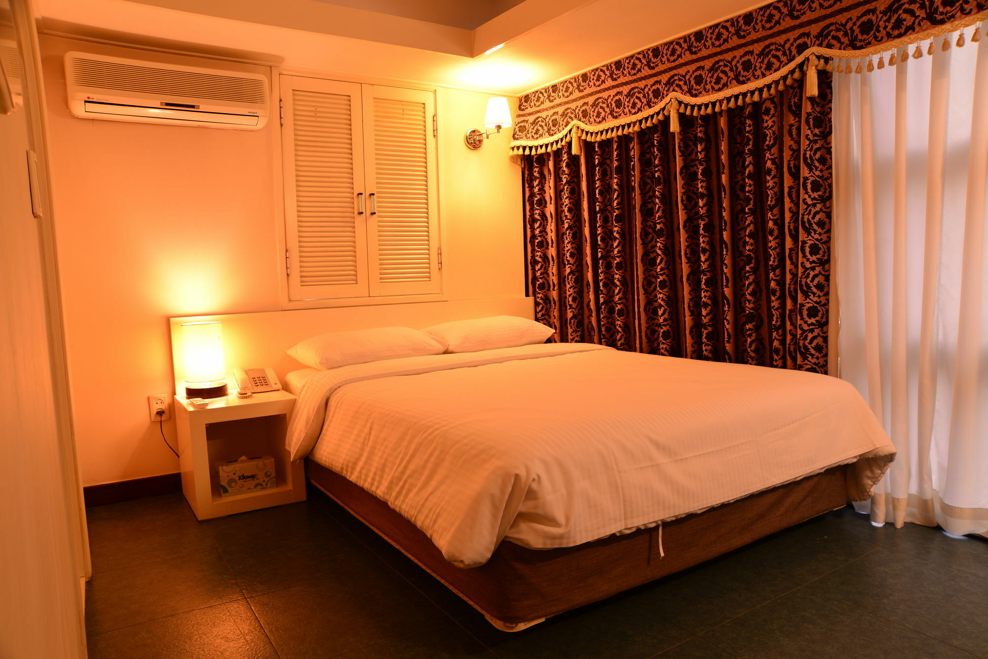 New Korea Hotel Сеул Екстериор снимка
